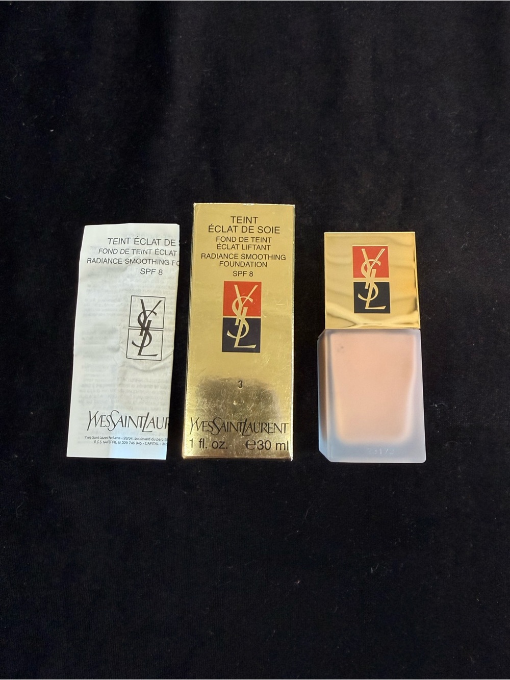 Yves Saint Laurent Radiance Smoothing Foundation Spf 8 color tone (3)
